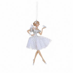 Ballerina med hvidt skørt
