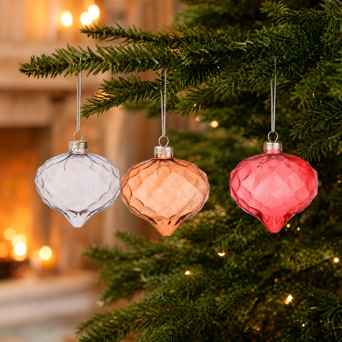 Løkformede julekuler i klart glass