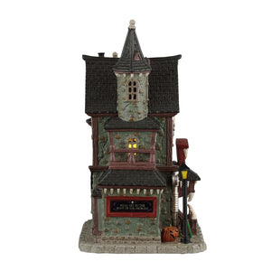 Frightful Fangs Dentistry hus i porcelæn med lys til Halloween dekoration set fra tårnsiden