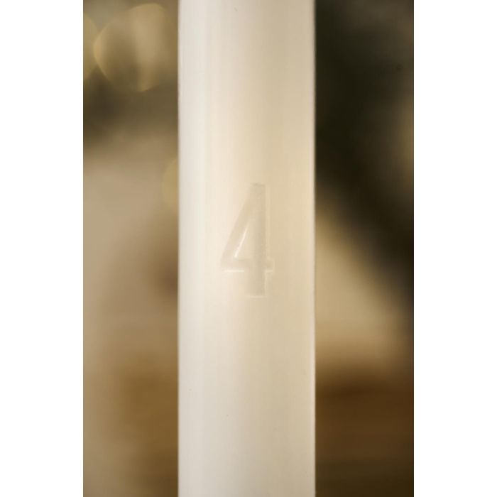 Adventlys hvide m/4 kronelys præget tal 1-4